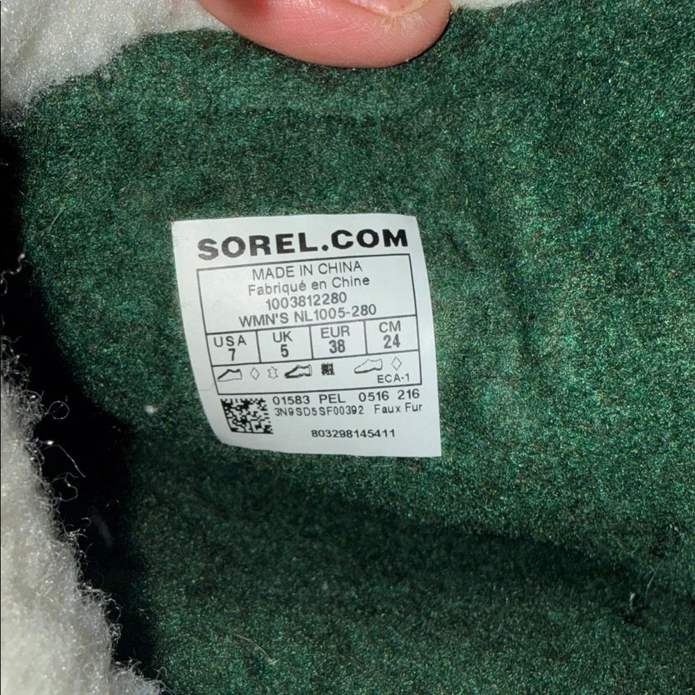 NWT Sorel Caribou boots size 7 - Picture 5 of 6